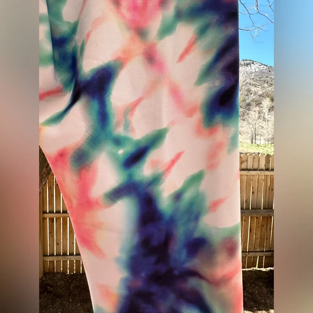 Athleta Elation Tie Dye 7/8 Tights Leggings Small - Picture 8 of 16